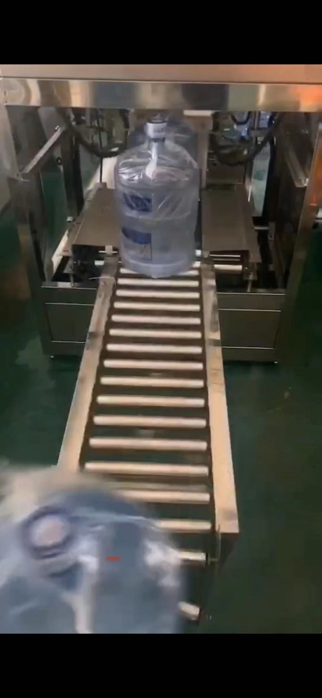 水桶自动套袋机主机架